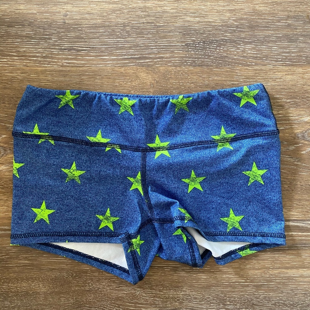 Fleo Shorts